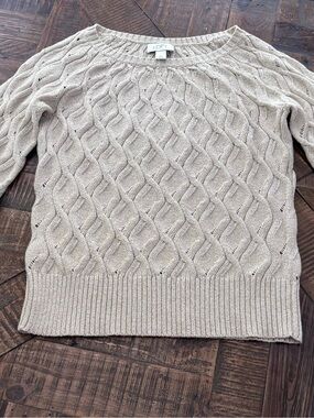 Ann Taylor LOFT Women's Sweater
Size M Ivory Cable Knit Gold
Metallic Shimmer